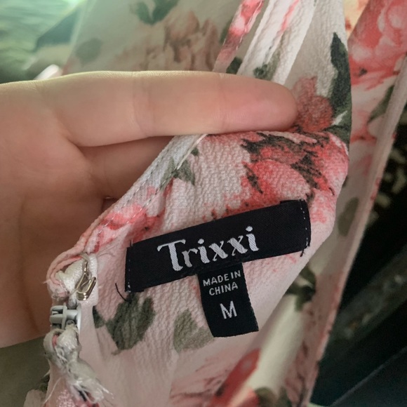 Pink Floral Romper (Never worn) - Picture 3 of 5